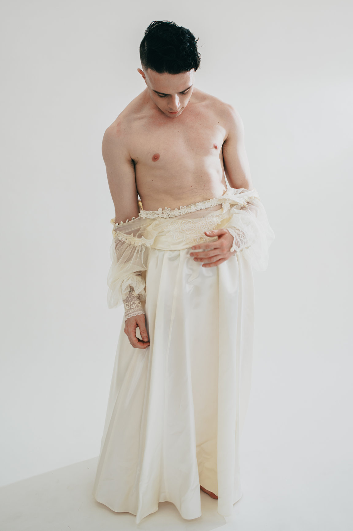 Eoghan — glam and fine art portrait, photograph 8 of 15