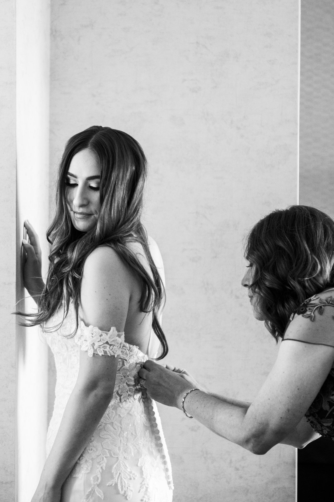 Katie and Bruce on their wedding day, photograph 9 of 15